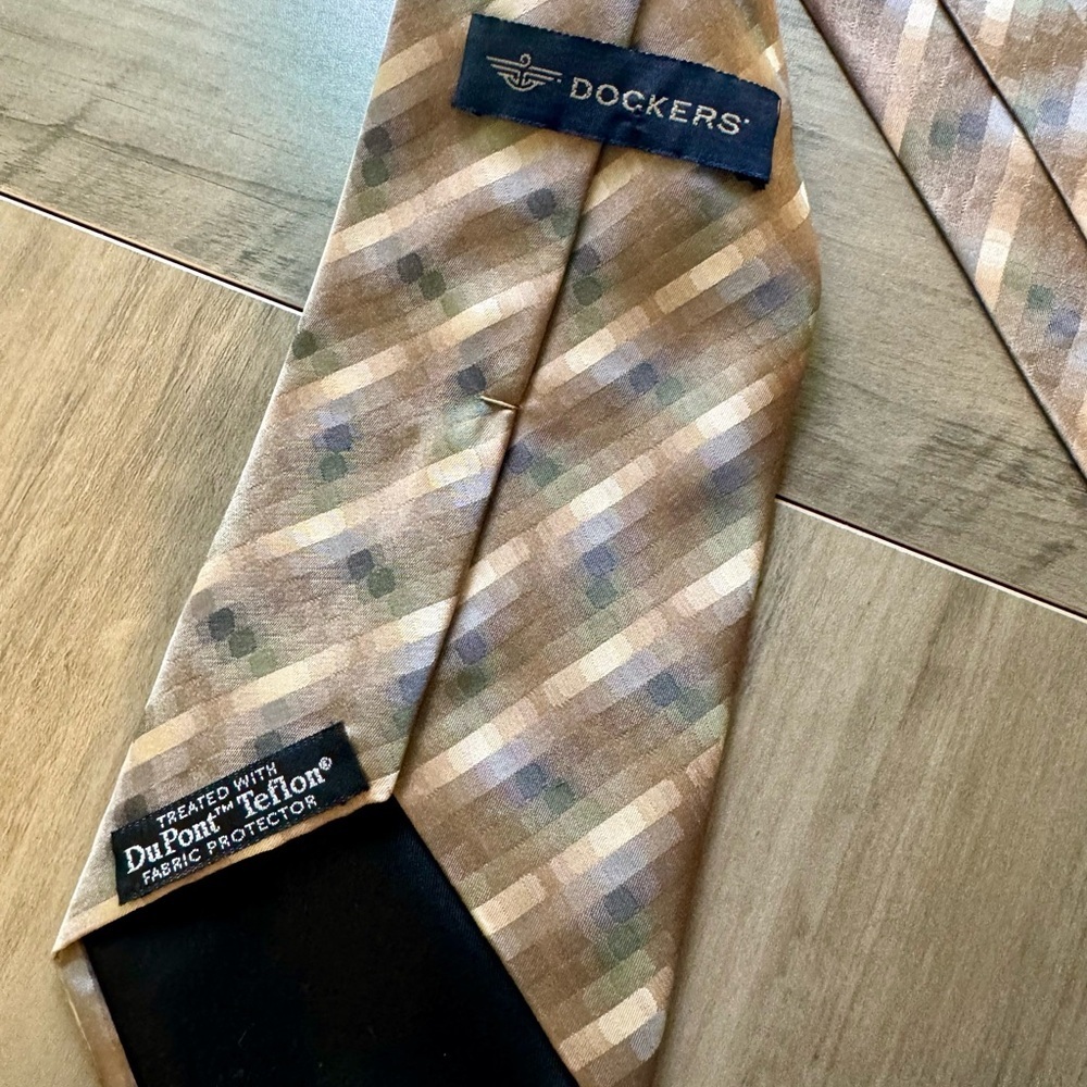 Dockers Geometric Brown and Blue Men's Tie - Picture 2 of 4